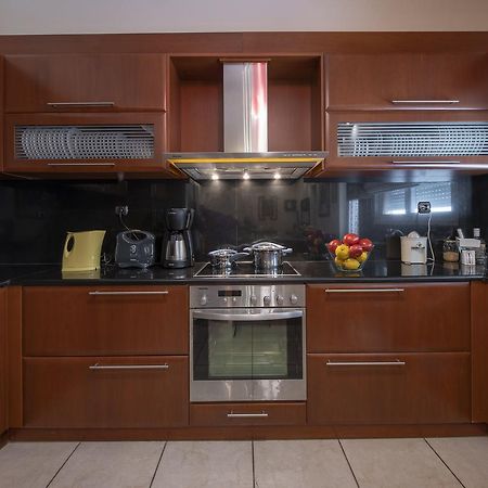 Artemis Majestic Apartment ภายนอก รูปภาพ